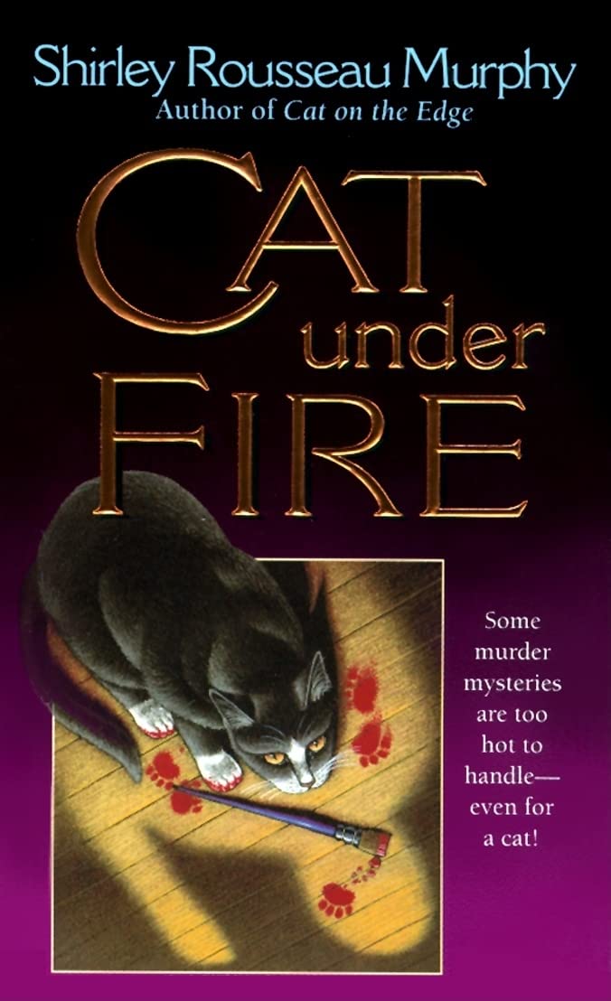 Cat Under Fire: A Cozy Mystery - Joe Grey and Dulcie Solve Murder (Joe Grey Cat Mystery Series, 2)