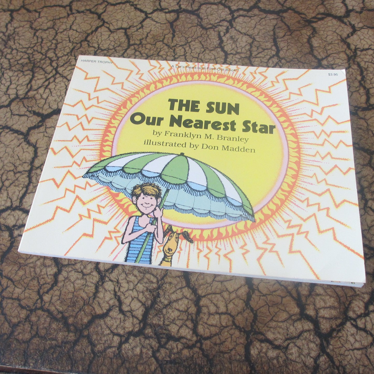The Sun, Our Nearest Star (Let's-Read-And-Find-Out)