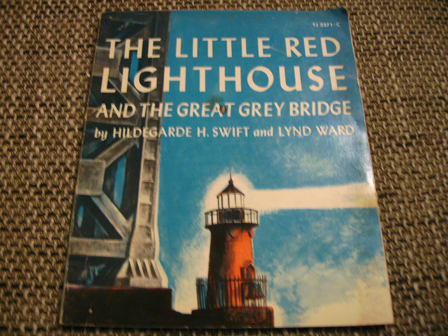 THE LITTLE RED LIGHTHOUSE AND TH