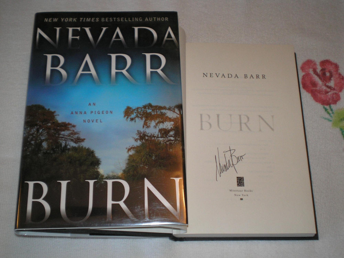 Burn: An Anna Pigeon Novel (Anna Pigeon Mysteries)