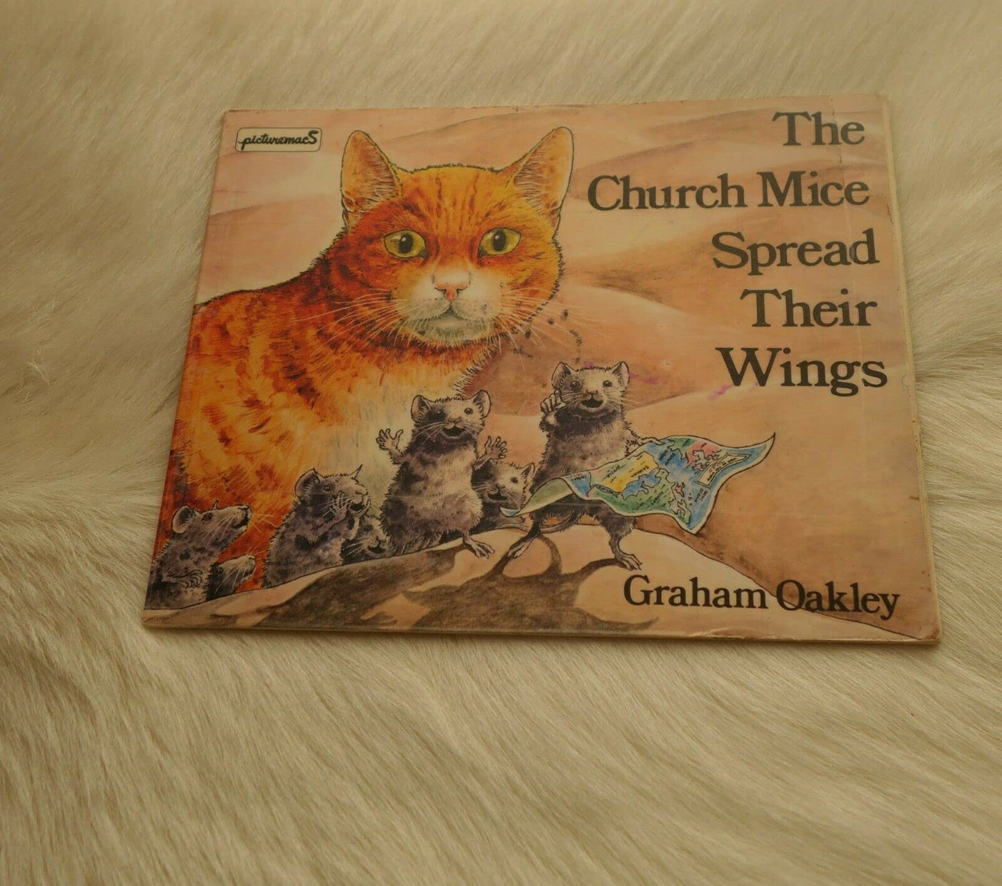 Church Mice Spread Their Wings - 6488