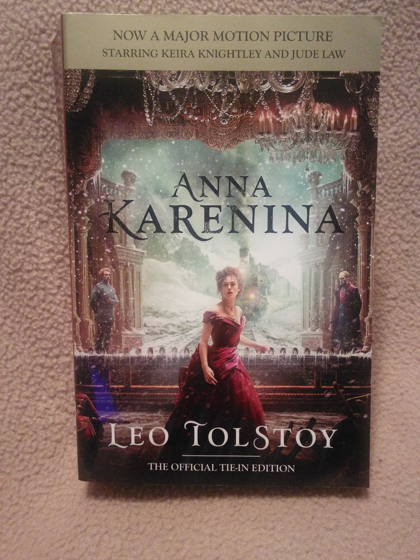 Anna Karenina (Movie Tie-in Edition): Official Tie-in Edition (Vintage Classics)