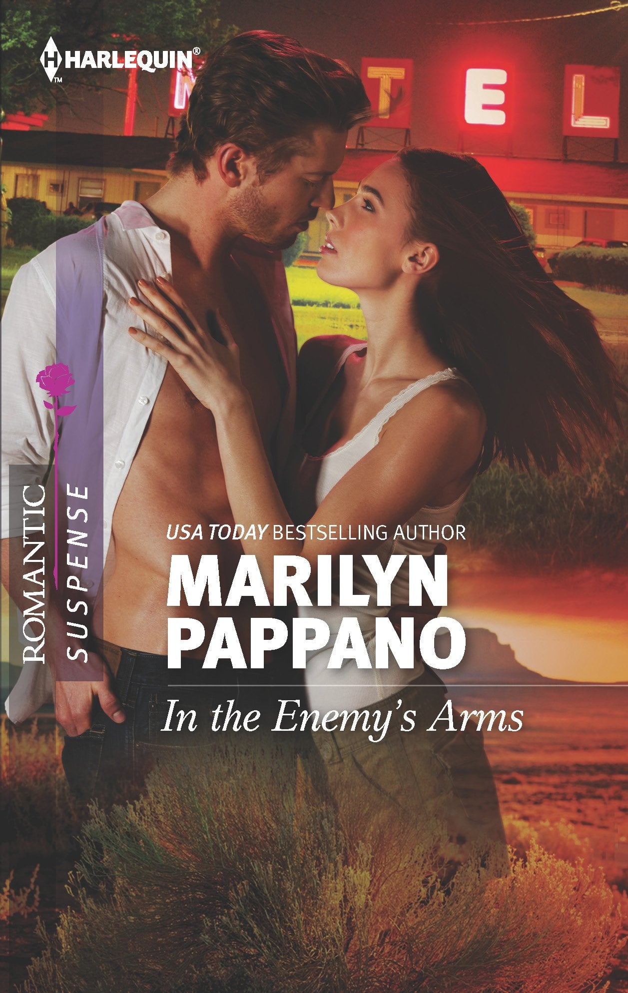 In the Enemy's Arms (Harlequin Romantic Suspense)