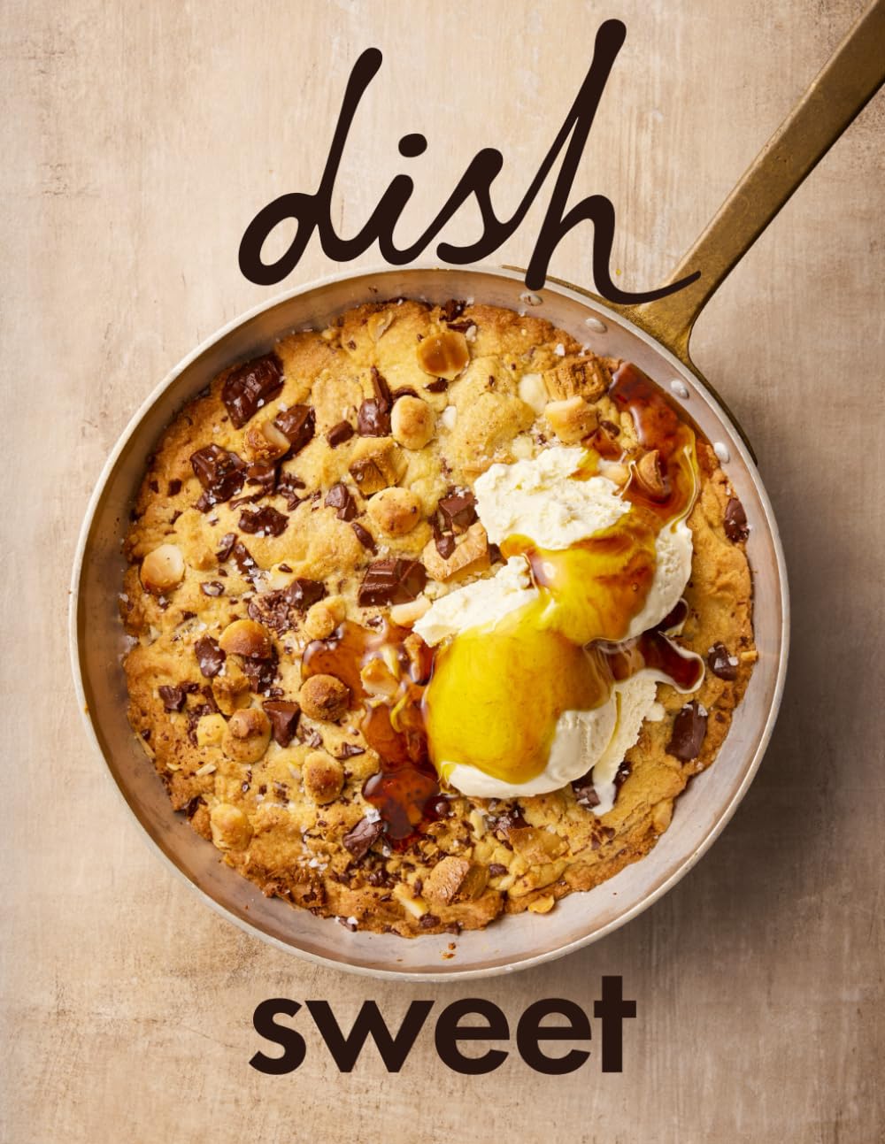 dish Sweet: dish SWEET features a selection of our favourite recipes from dish, featuring baking, desserts, slices, ice creams, cheesecakes and more. (dish - Cookbook Series)