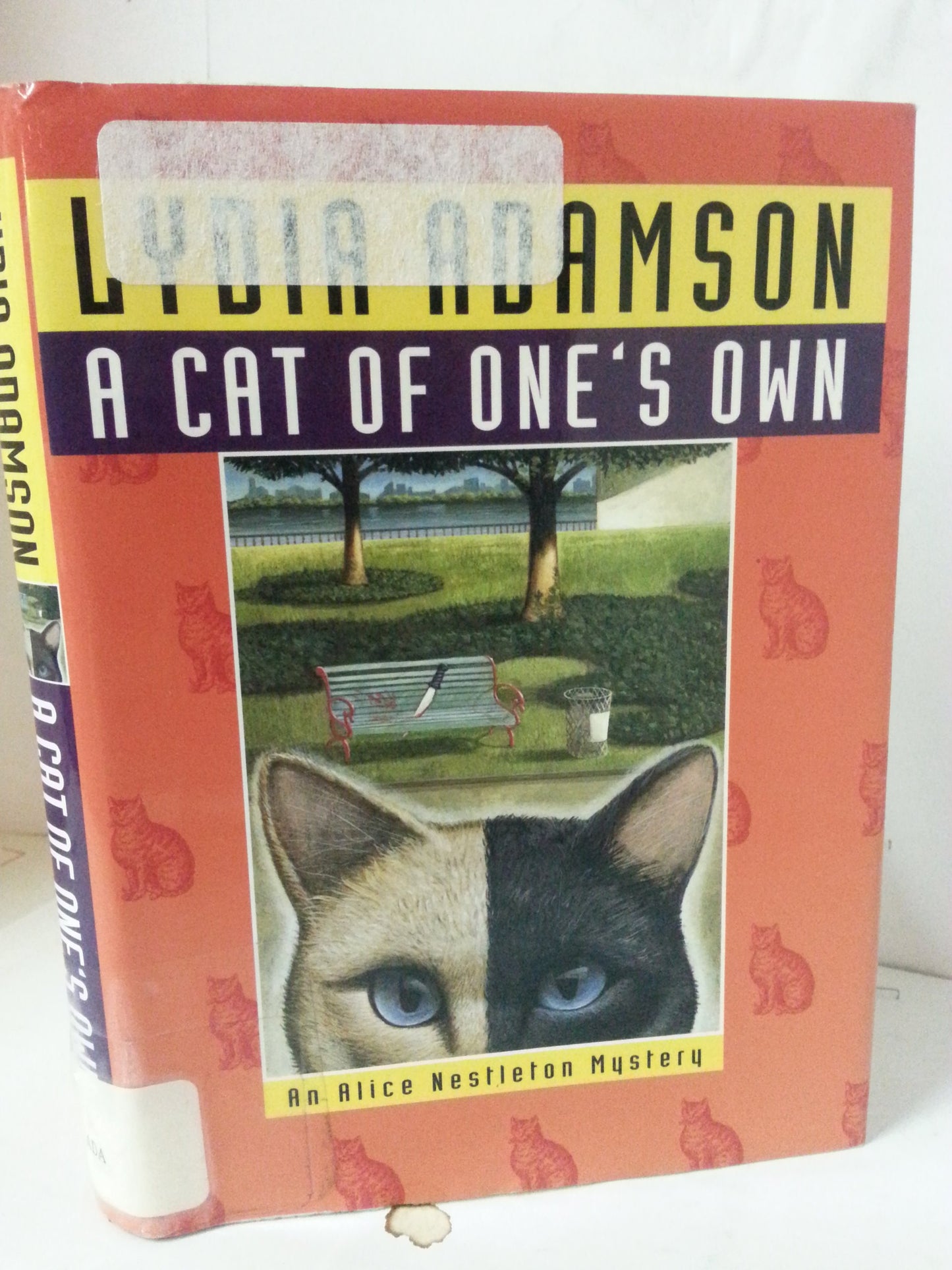 A Cat of One's Own (Alice Nestleton Mystery)