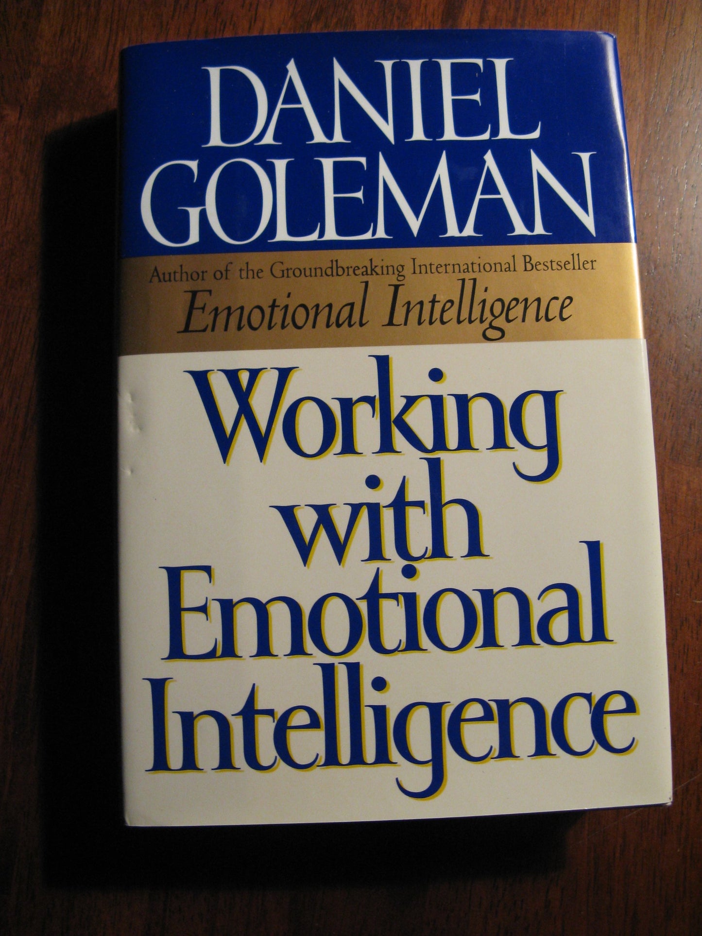 Working with Emotional Intelligence - 5816