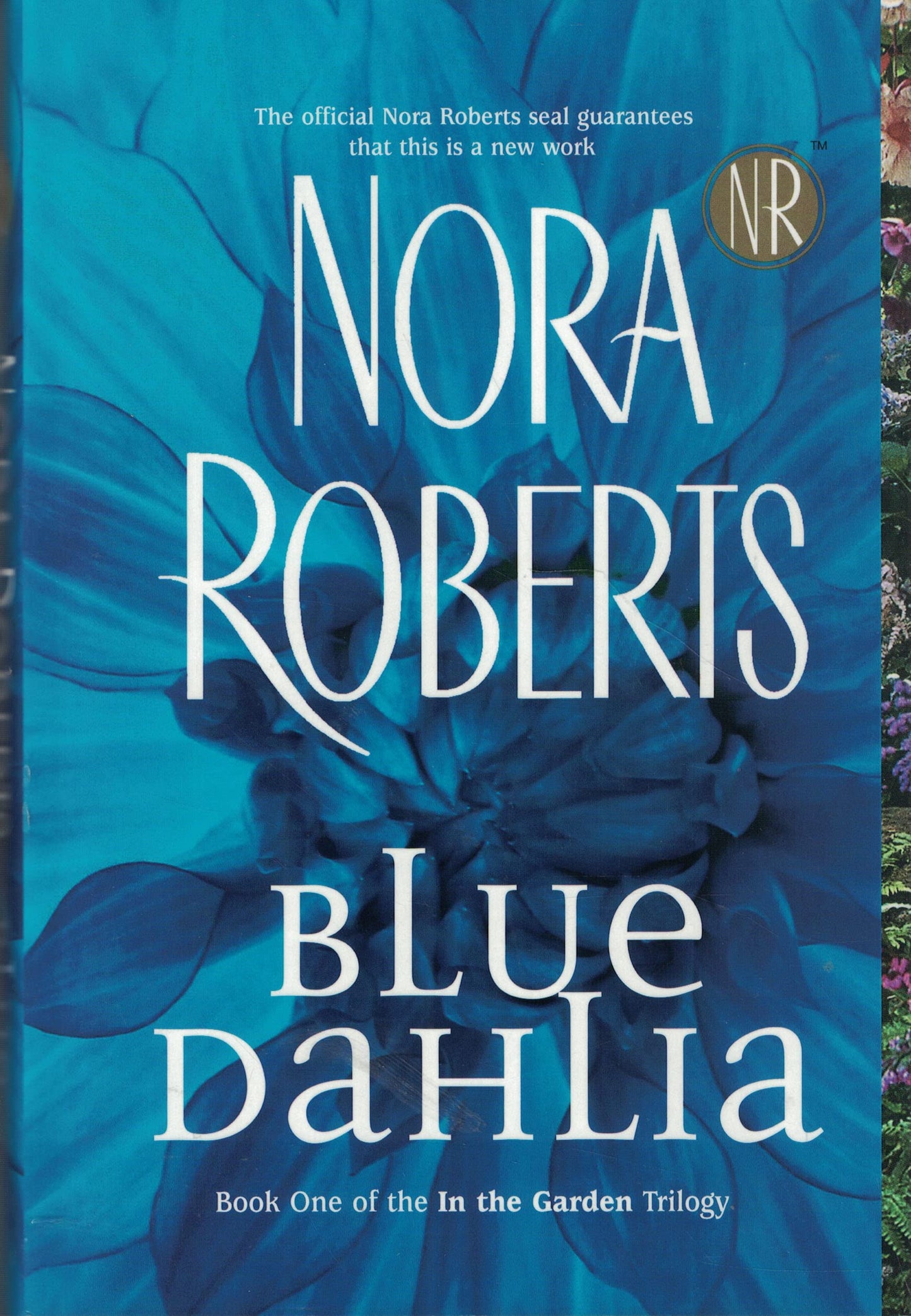 BLUE DAHLIA (GARDEN TRILOGY, BOO - 8957