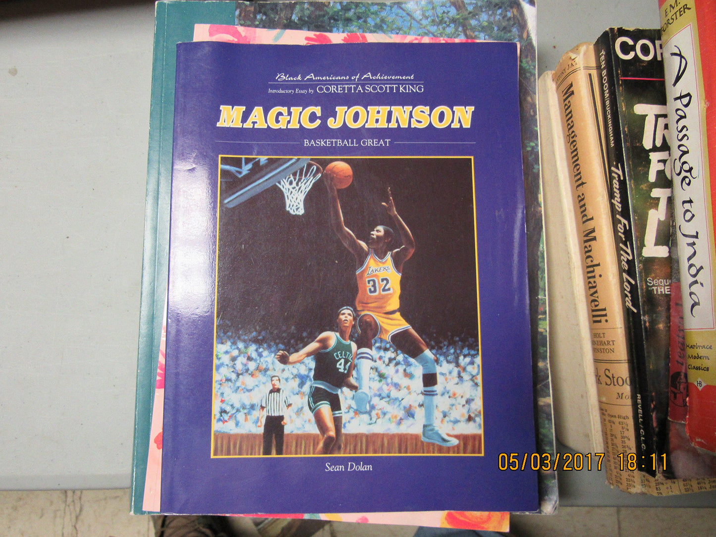 Magic Johnson (Black Americans of Achievement)