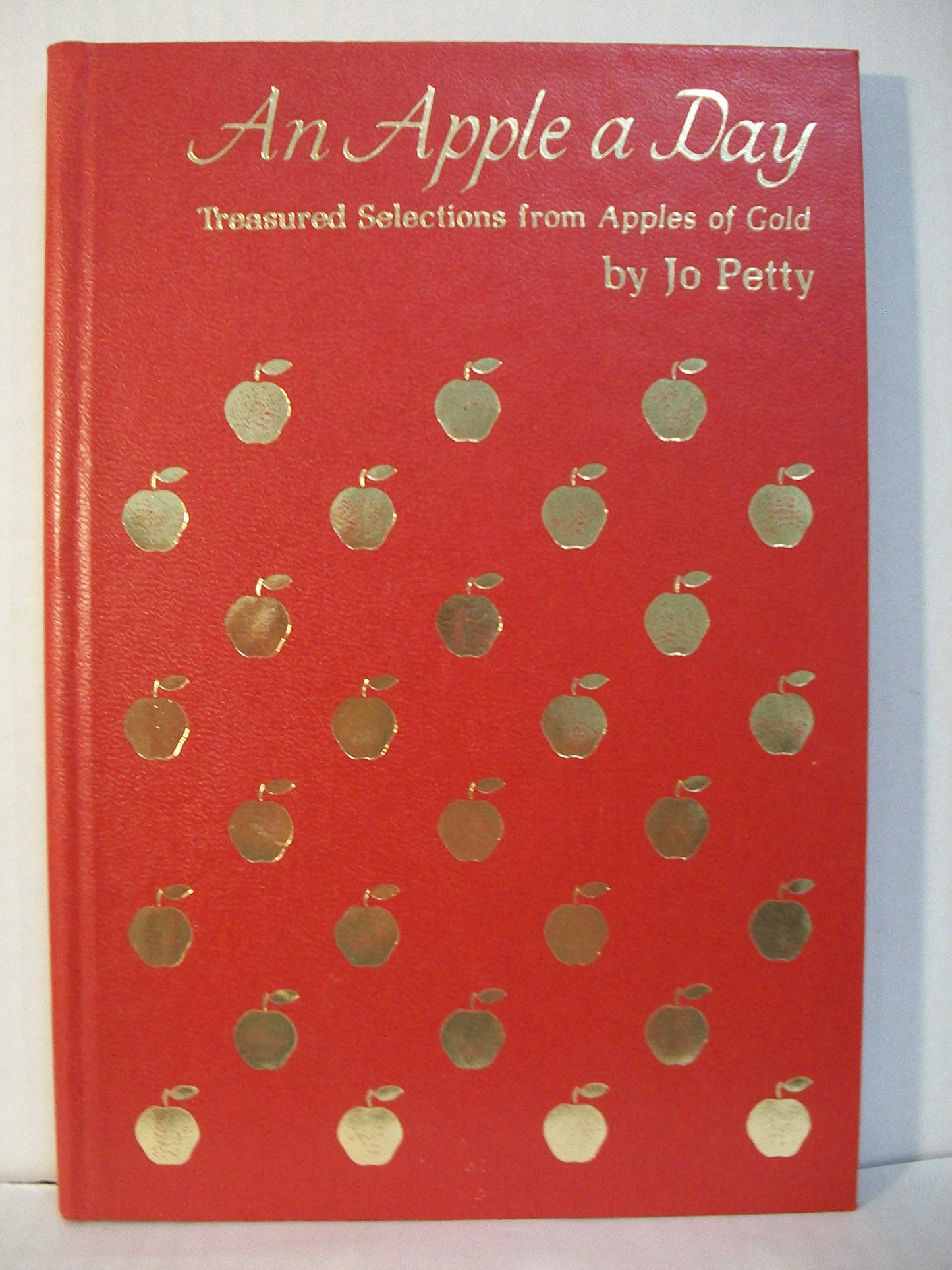 An Apple a Day: Treasured Selections from Apples of Gold