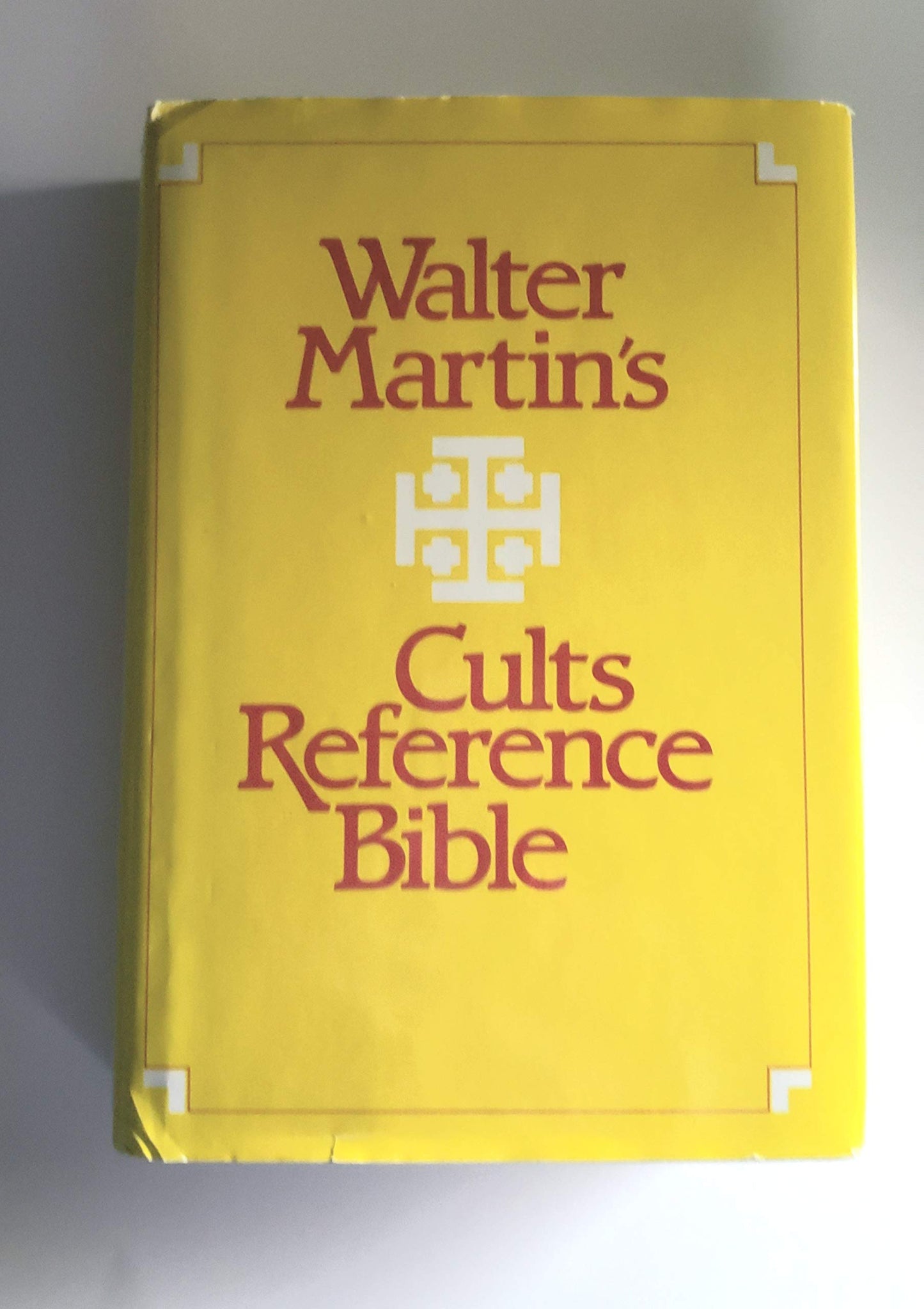 Walter Martin's Cults Reference Bible: King James Version with Reference Notes, Topical Index, Bibliography, A Guide to the Major Cults