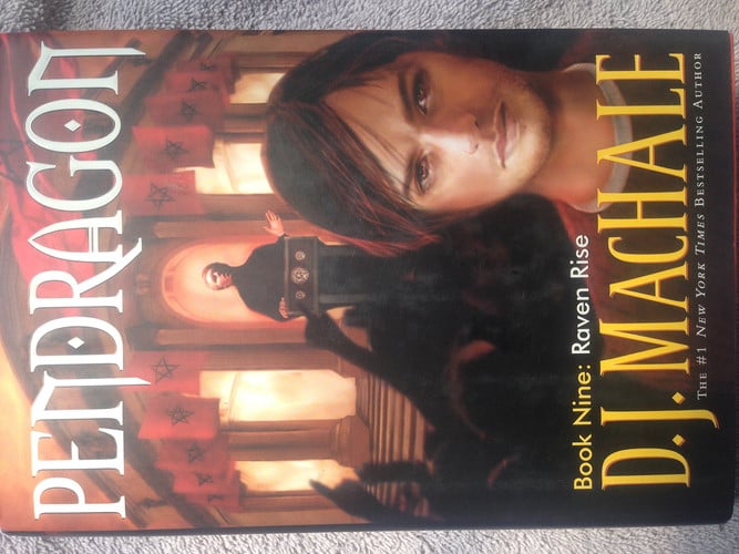 Raven Rise (9) (Pendragon)