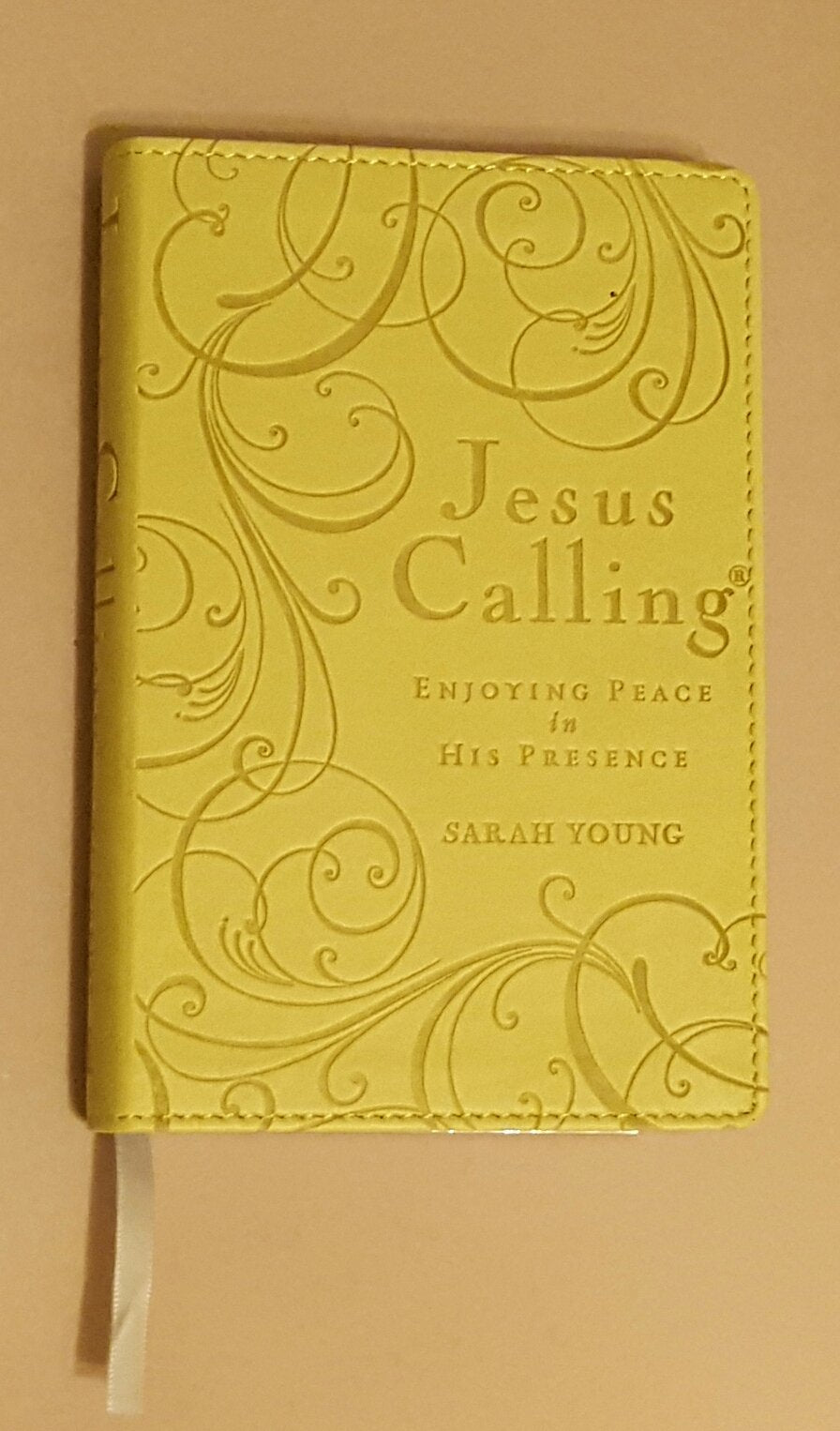 Cu Jesus Calling - Women of Faith Exclusive Deluxe Edition