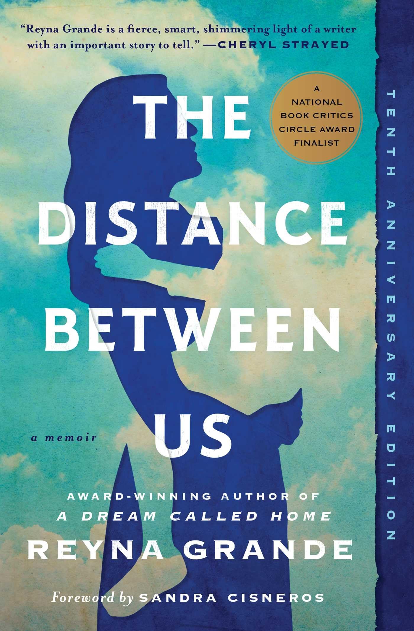 THE DISTANCE BETWEEN US: A MEMOI - 8468
