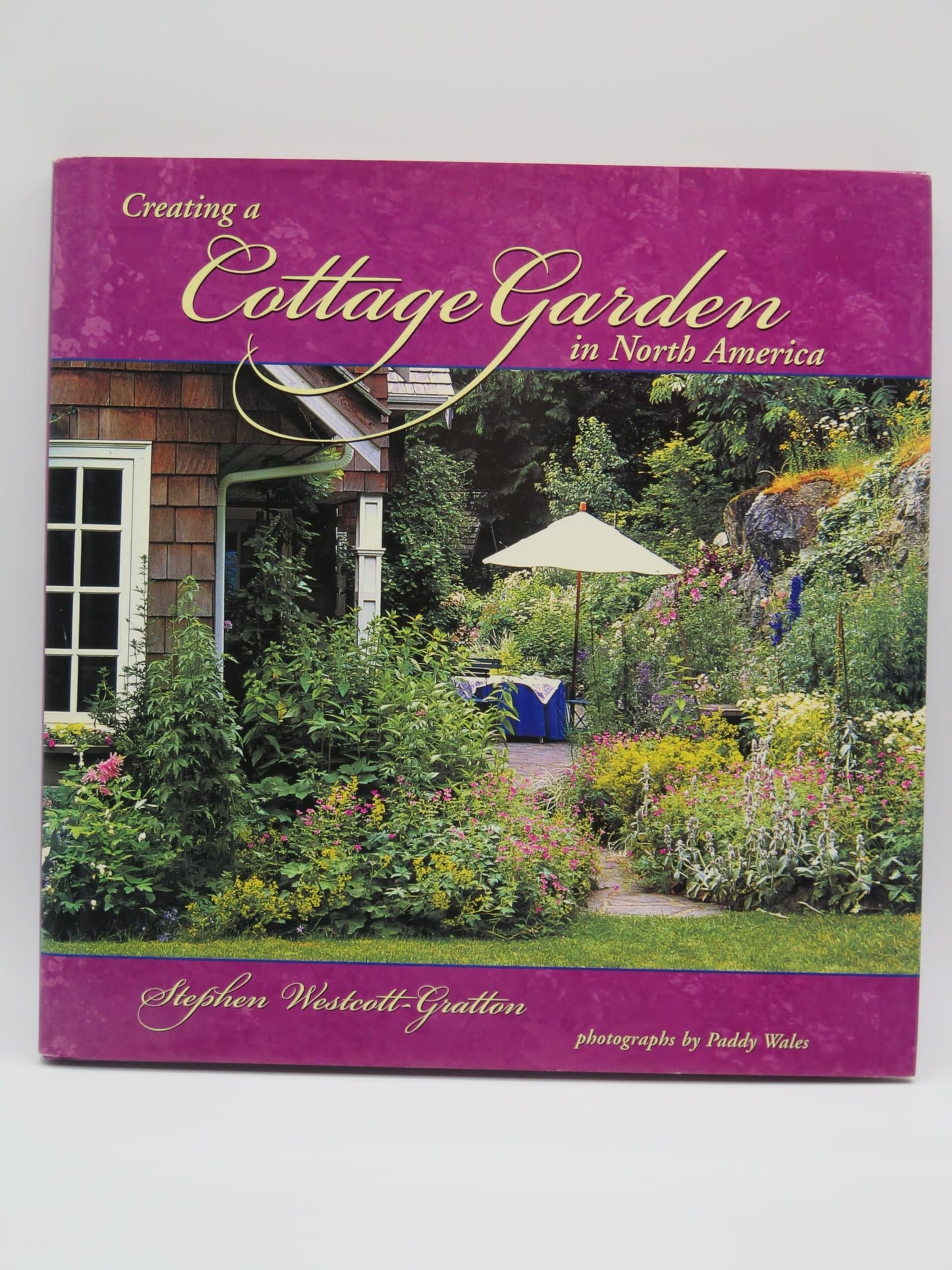 Creating a Cottage Garden in North America - 6775