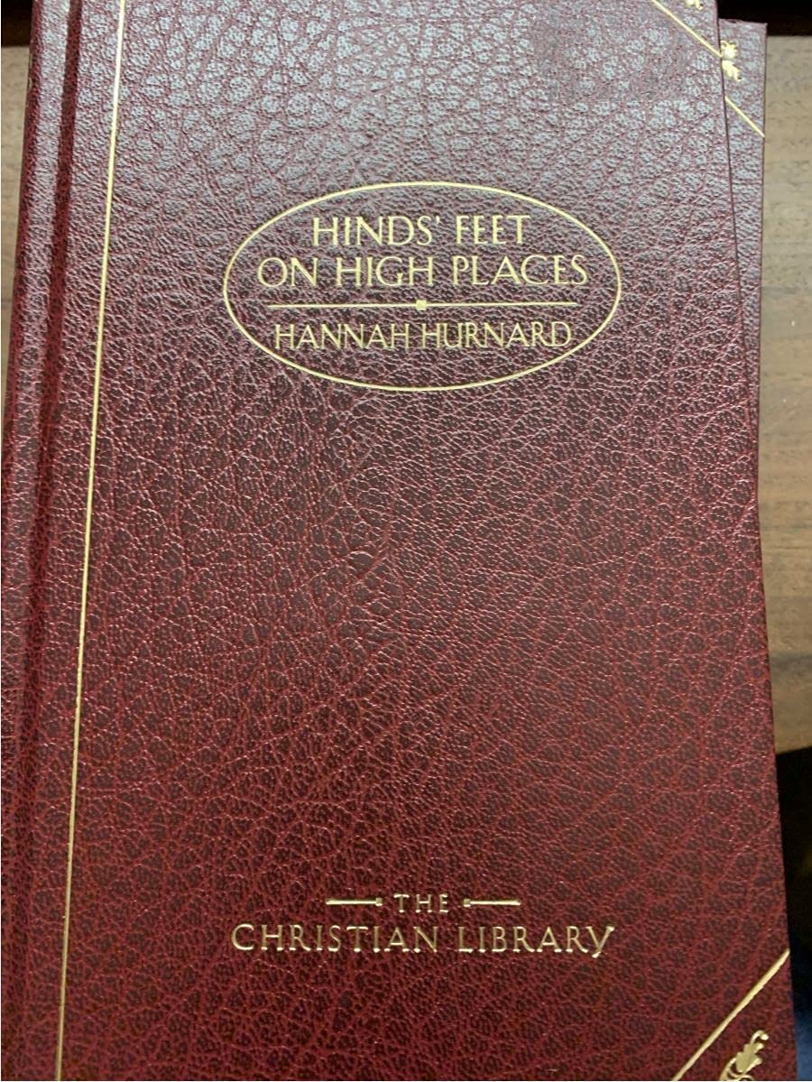 Hinds' Feet On High Places (Deluxe Christian Classics)