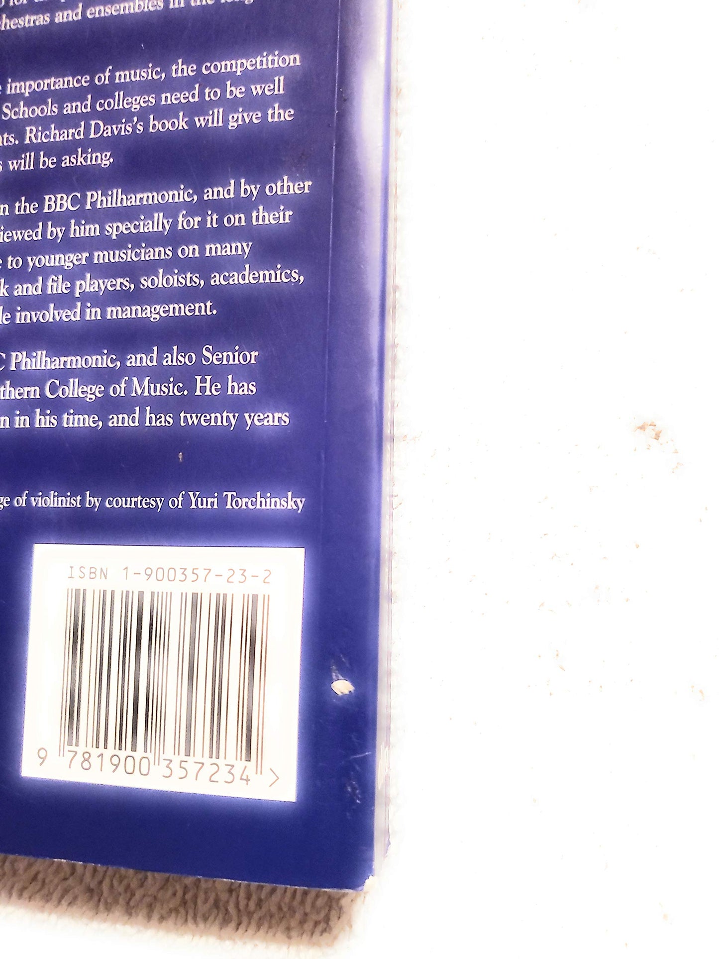 Becoming an Orchestral Musician: A Guide for Aspiring Professionals - 8609