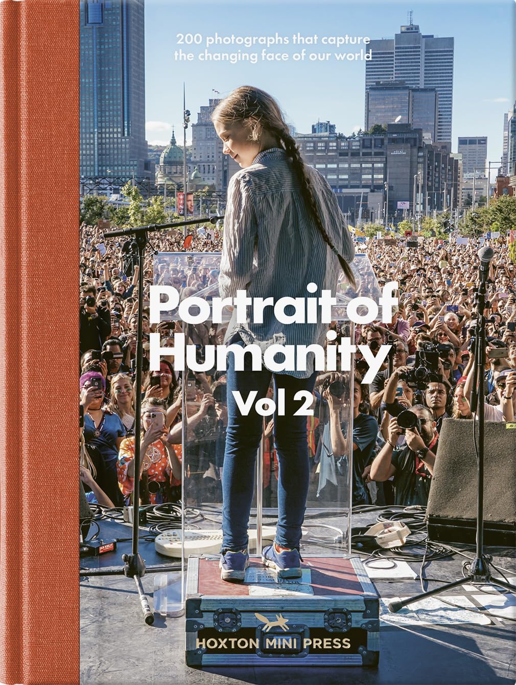 Portrait of Humanity: 200 Photographs That Capture the Changing Face of Our World (Vol 2) - 4004