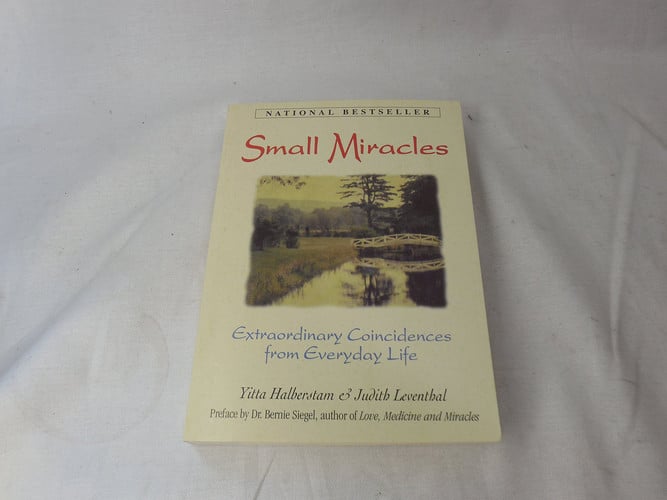 Small miracles: extraordinary coincidences from everyday life
