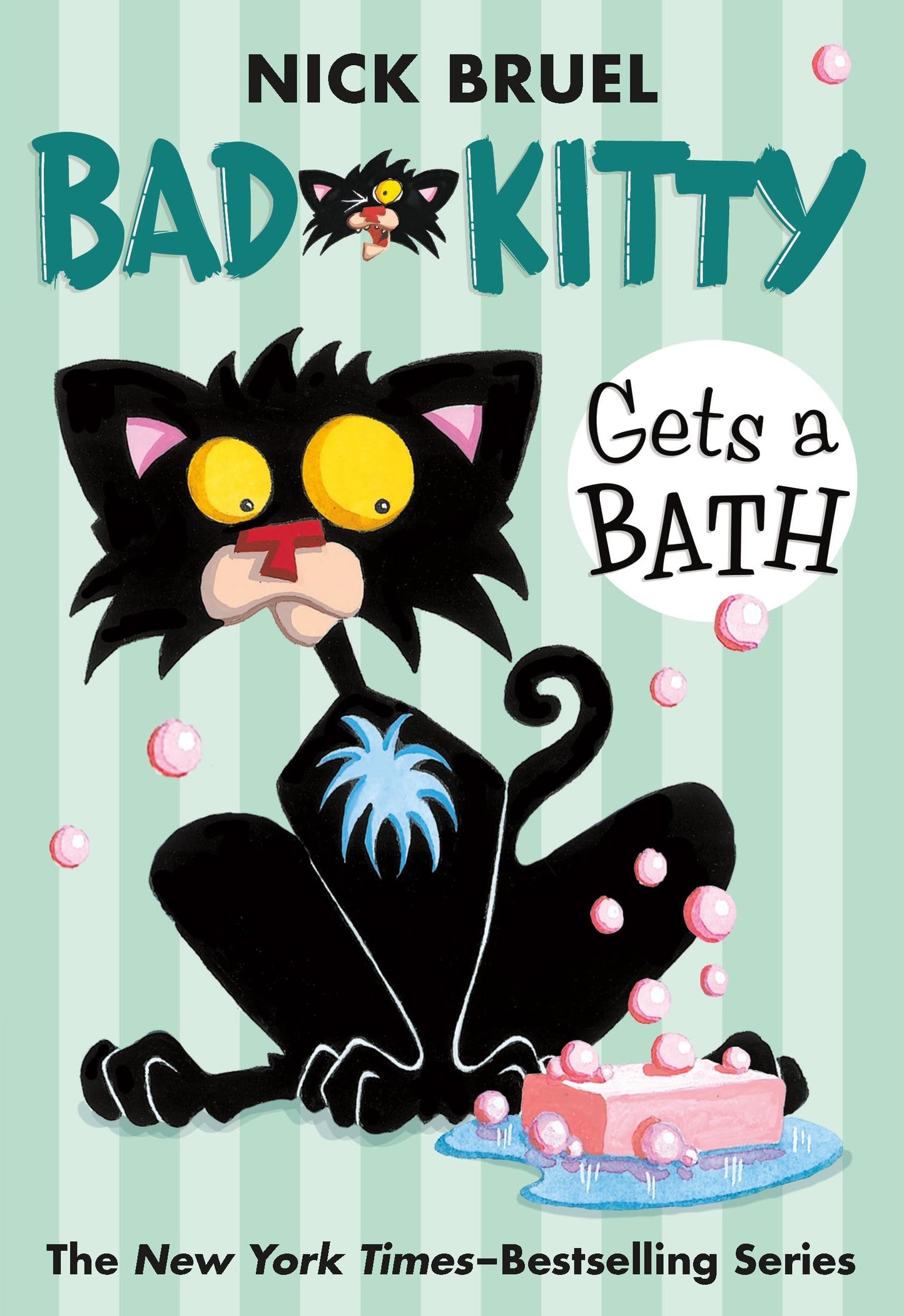 Bad Kitty Gets a Bath (paperback black-and-white edition) - 2534