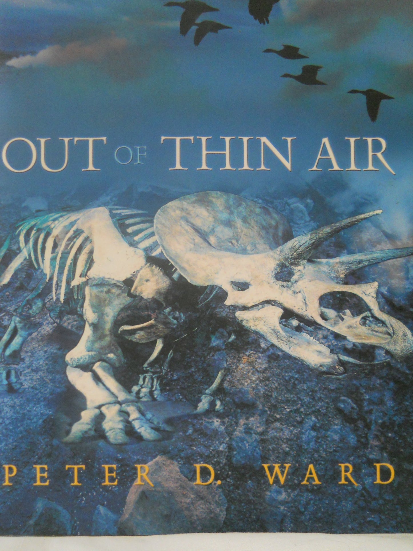 Out of Thin Air: Dinosaurs, Birds, and Earth's Ancient Atmosphere - 9651