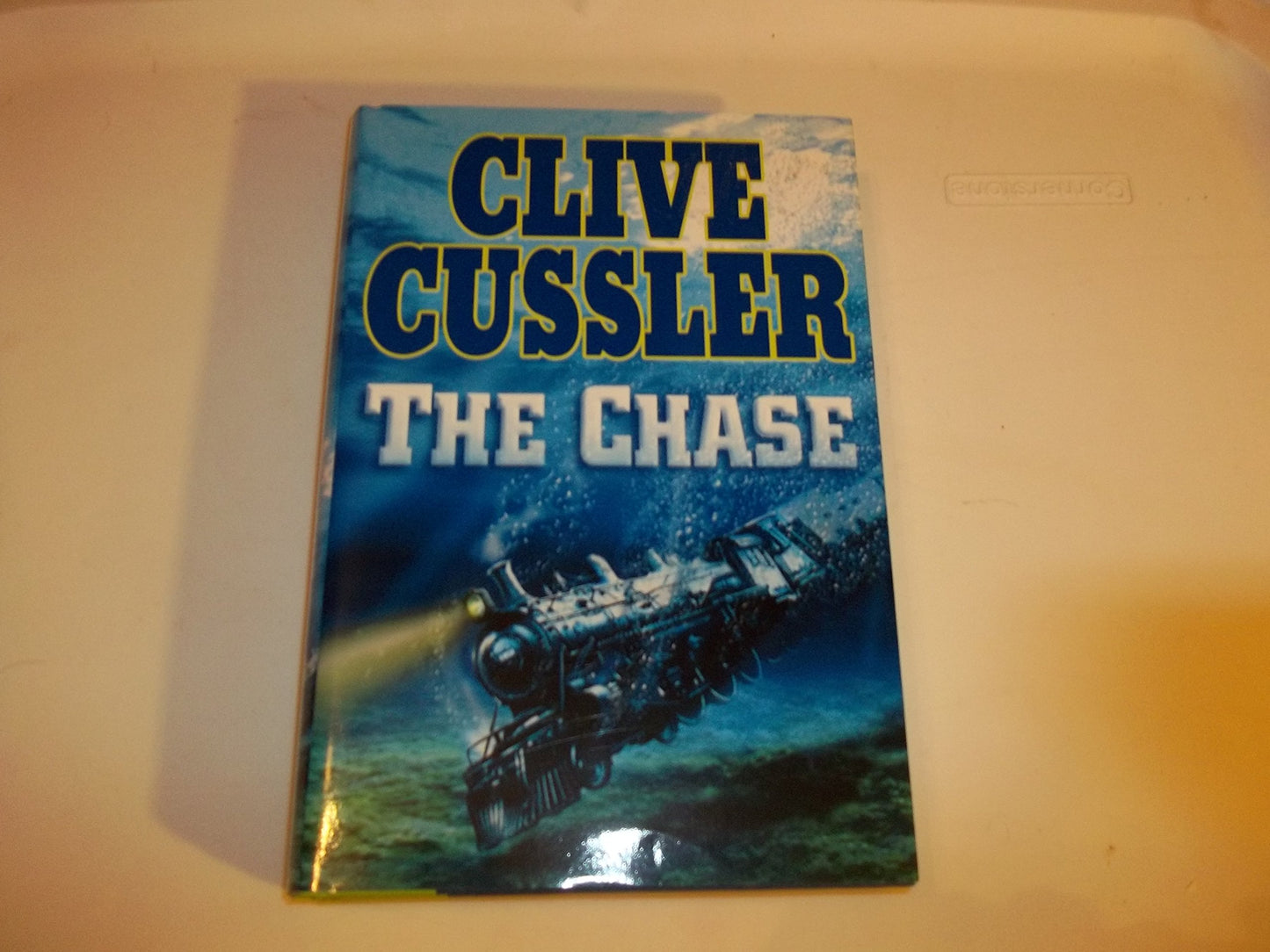 THE CHASE (AN ISAAC BELL ADVENTU - 577