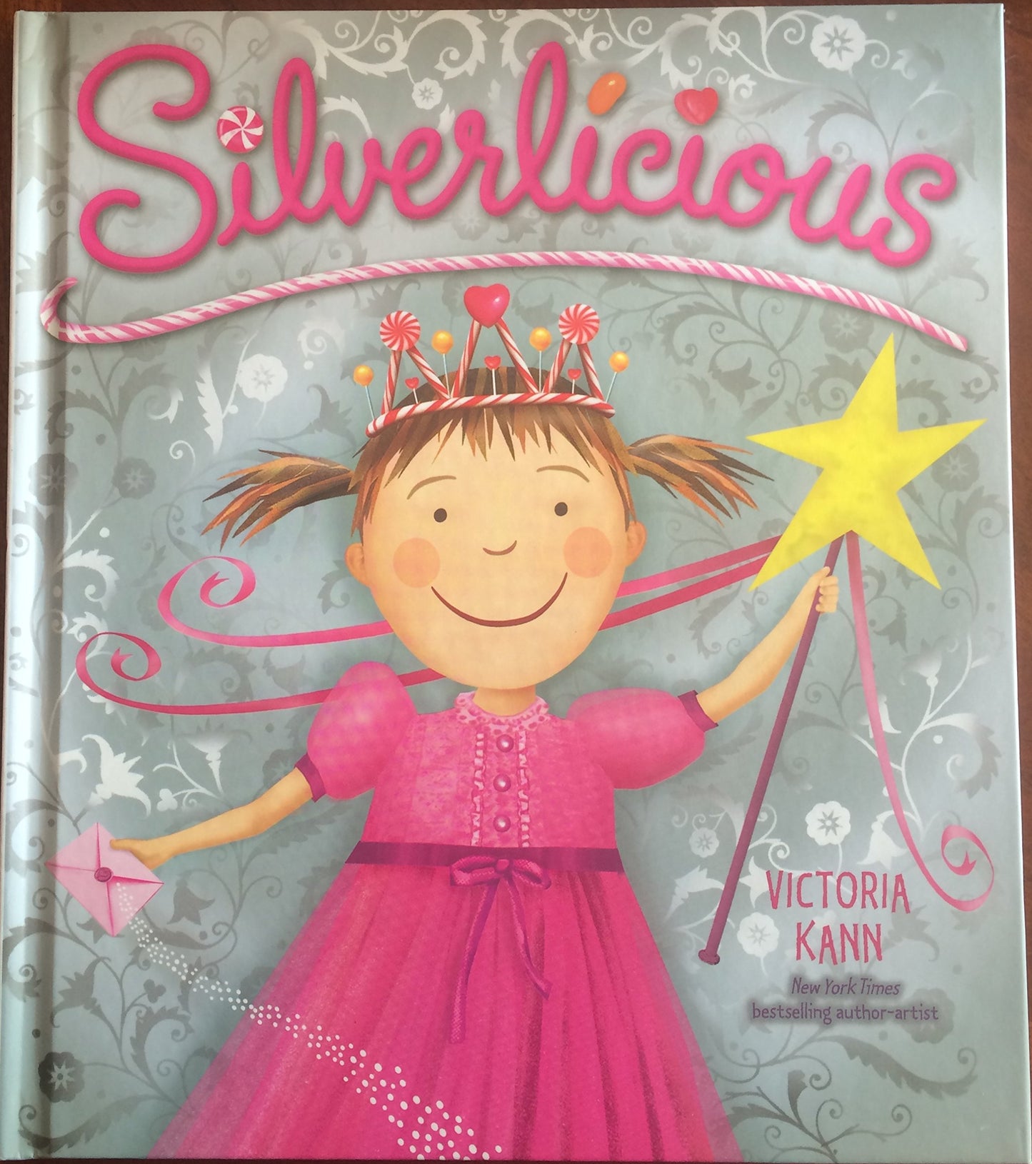 Silverlicious (Pinkalicious) - 2619