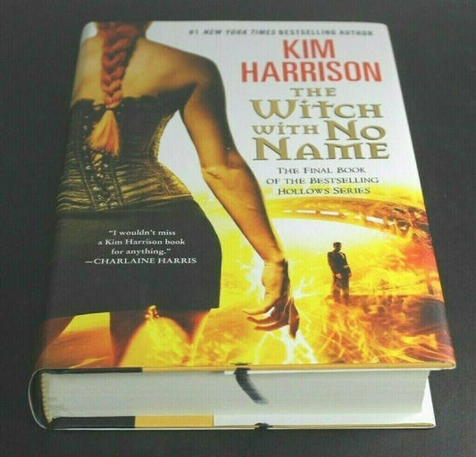 The Witch with No Name (Hollows, 13)