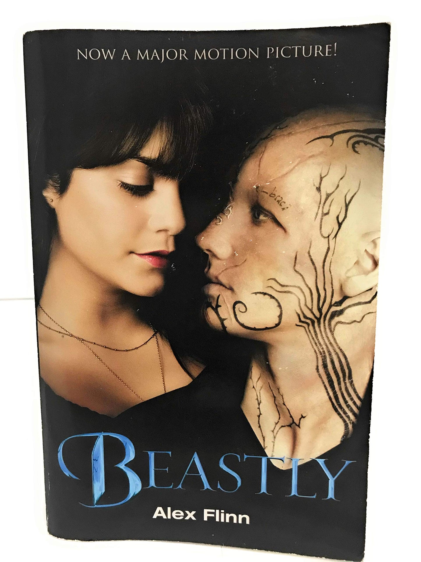 Beastly (Kendra Chronicles, 1) - 2062