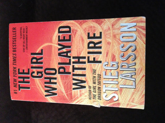 The Girl Who Played with Fire (Millennium Trilogy, No 2)