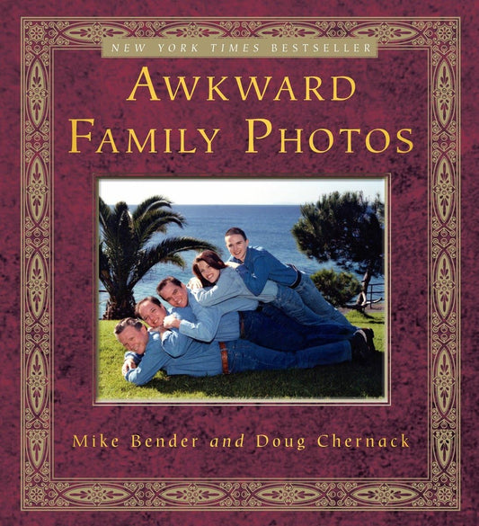 AWKWARD FAMILY PHOTOS - 9114