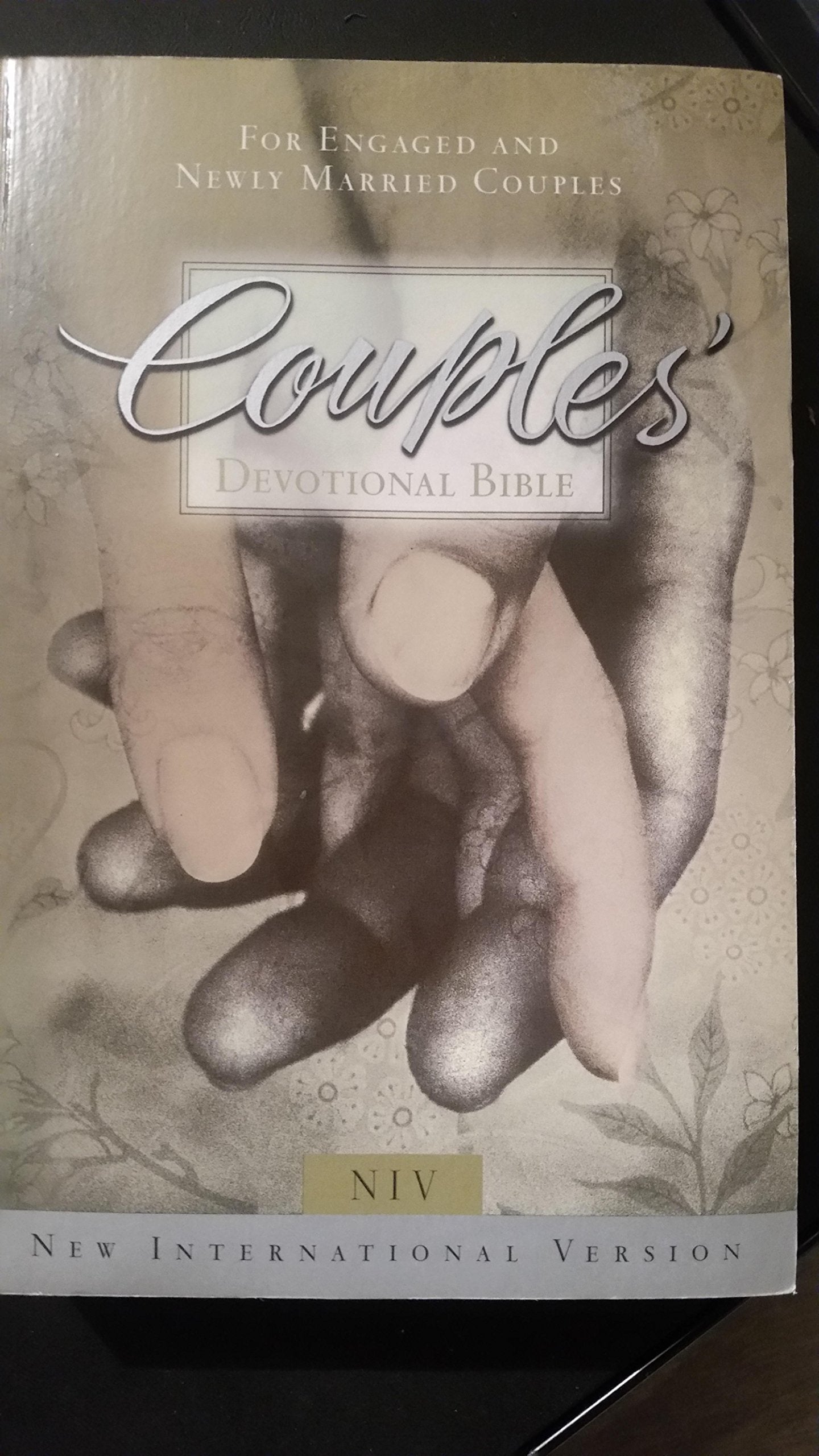 Couples' Devotional Bible New International Version NIV