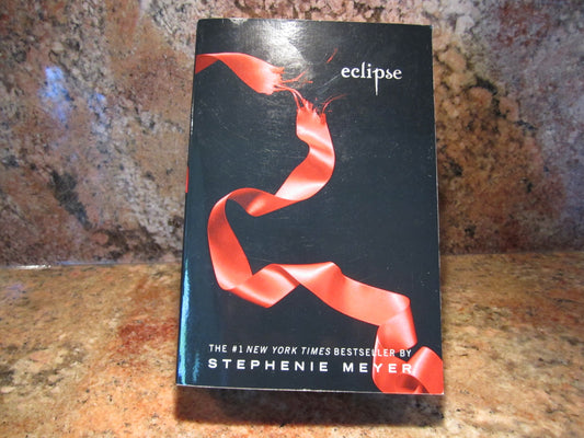 Eclipse (Twilight Sagas) - 2203