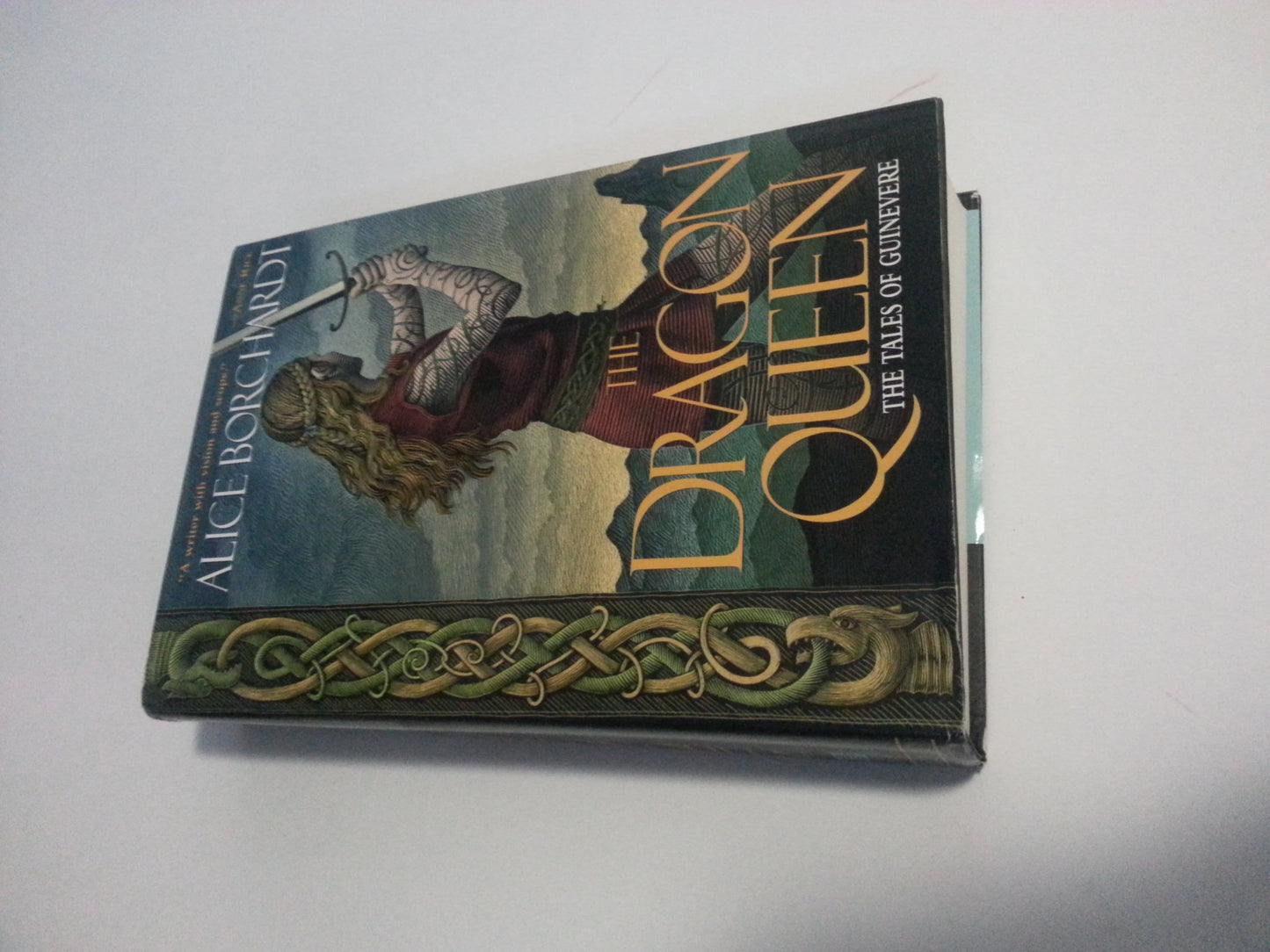 The Dragon Queen (Tales of Guinevere, Book 1)