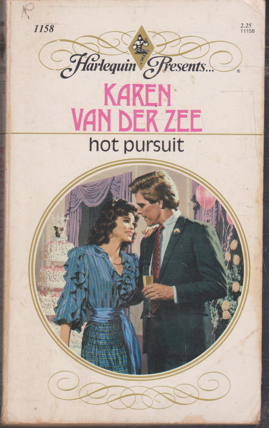 Hot Pursuit (Harlequin Presents)