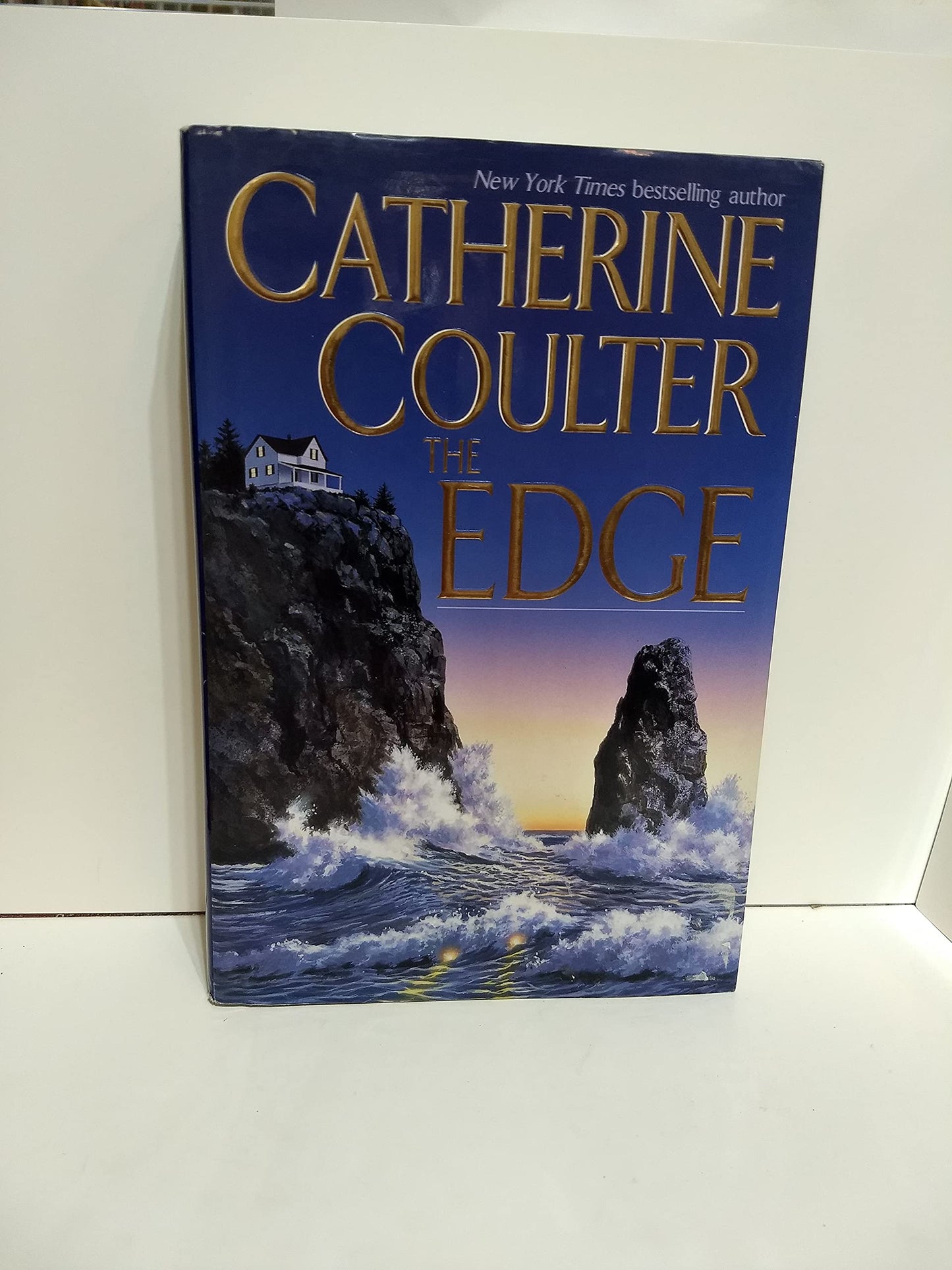 THE EDGE (AN FBI THRILLER)