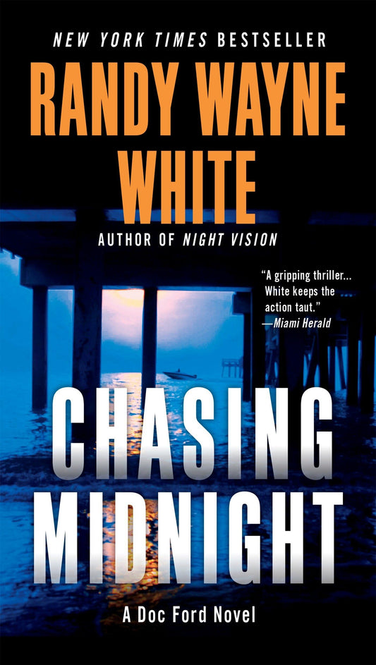Chasing Midnight (A Doc Ford Novel) - 9568