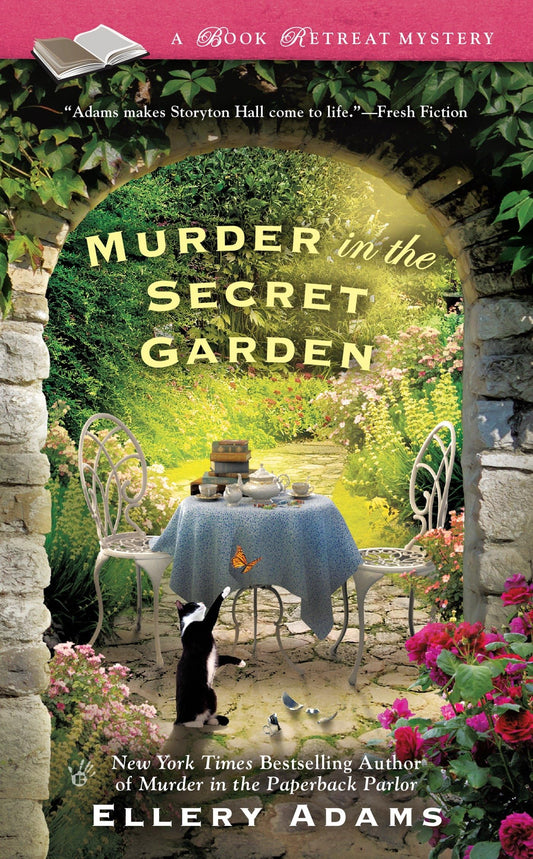 Murder in the Secret Garden (A Book Retreat Mystery) - 5179