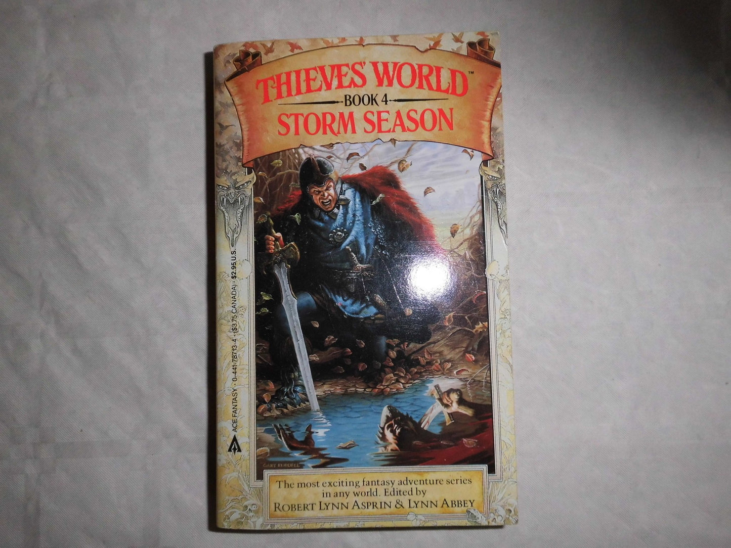 Storm Season (Thieves World, Book 4)