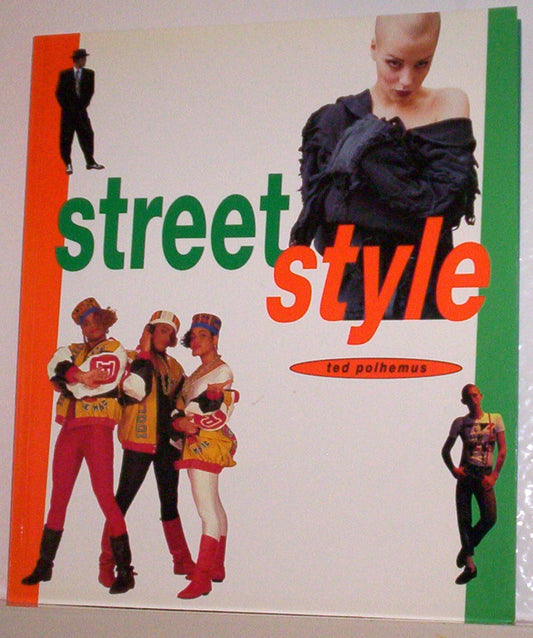 Streetstyle: From Sidewalk to Catwalk - 1709
