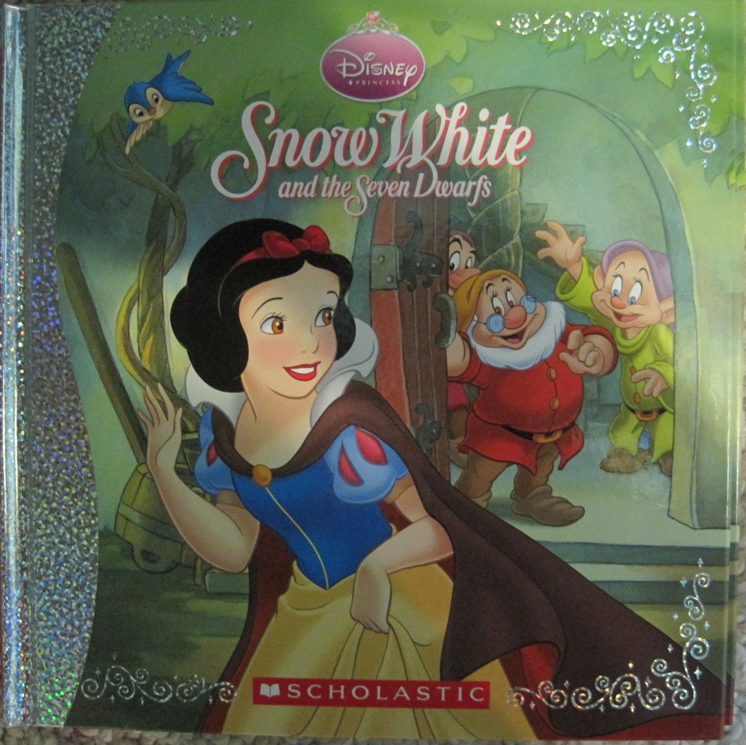 Snow White and the Seven Dwarfs : A Storybook with Crafts & Activities