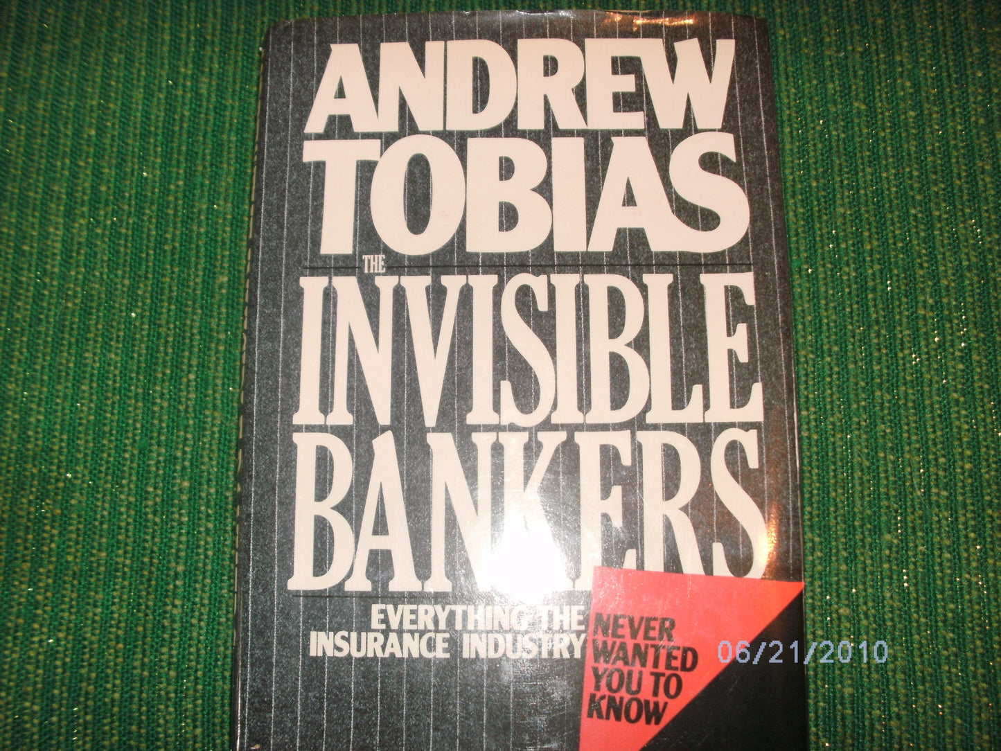 Invisible Bankers: Everything the Insurance Industry Never Wanted You to Know - 9583