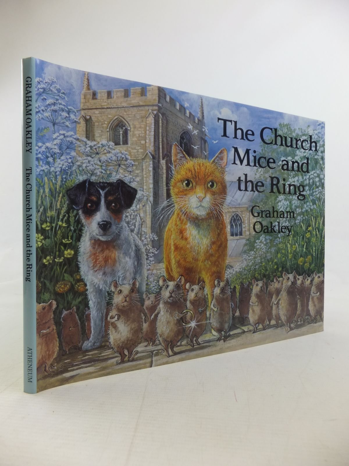 The Church Mice and the Ring