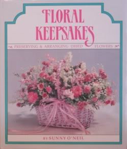 Floral Keepsakes: Preserving and Arranging Dried Flowers