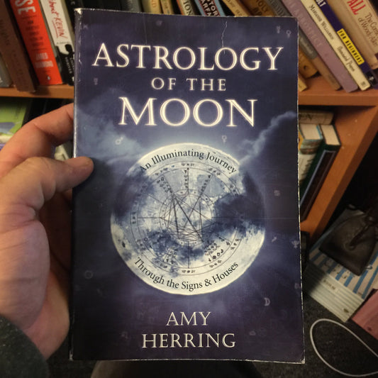 Astrology of the Moon: An Illuminating Journey Through the Signs and Houses