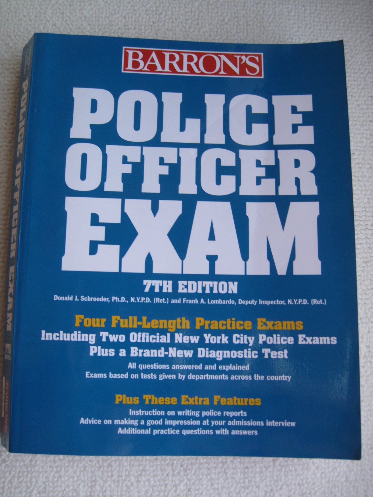 Police Officer Exam (BARRON'S HOW TO PREPARE FOR THE POLICE OFFICER EXAMINATION) - 5666