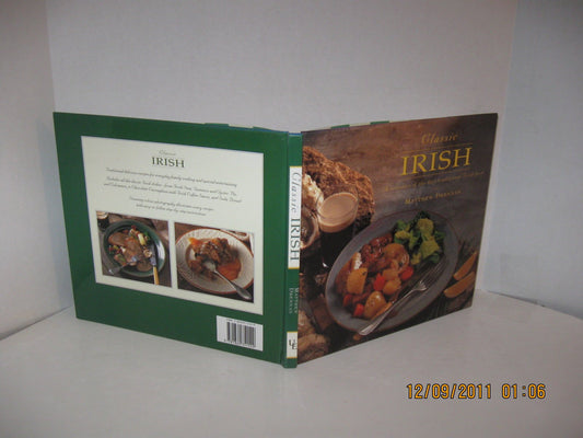 Classic Irish: A Selection of the Best Traditional Irish Food (Classic Cookbooks Series)