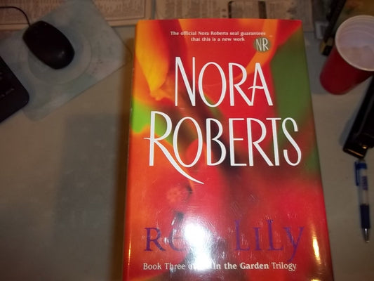 RED LILY  : BOOK 3 OF THE IN THE - 9071