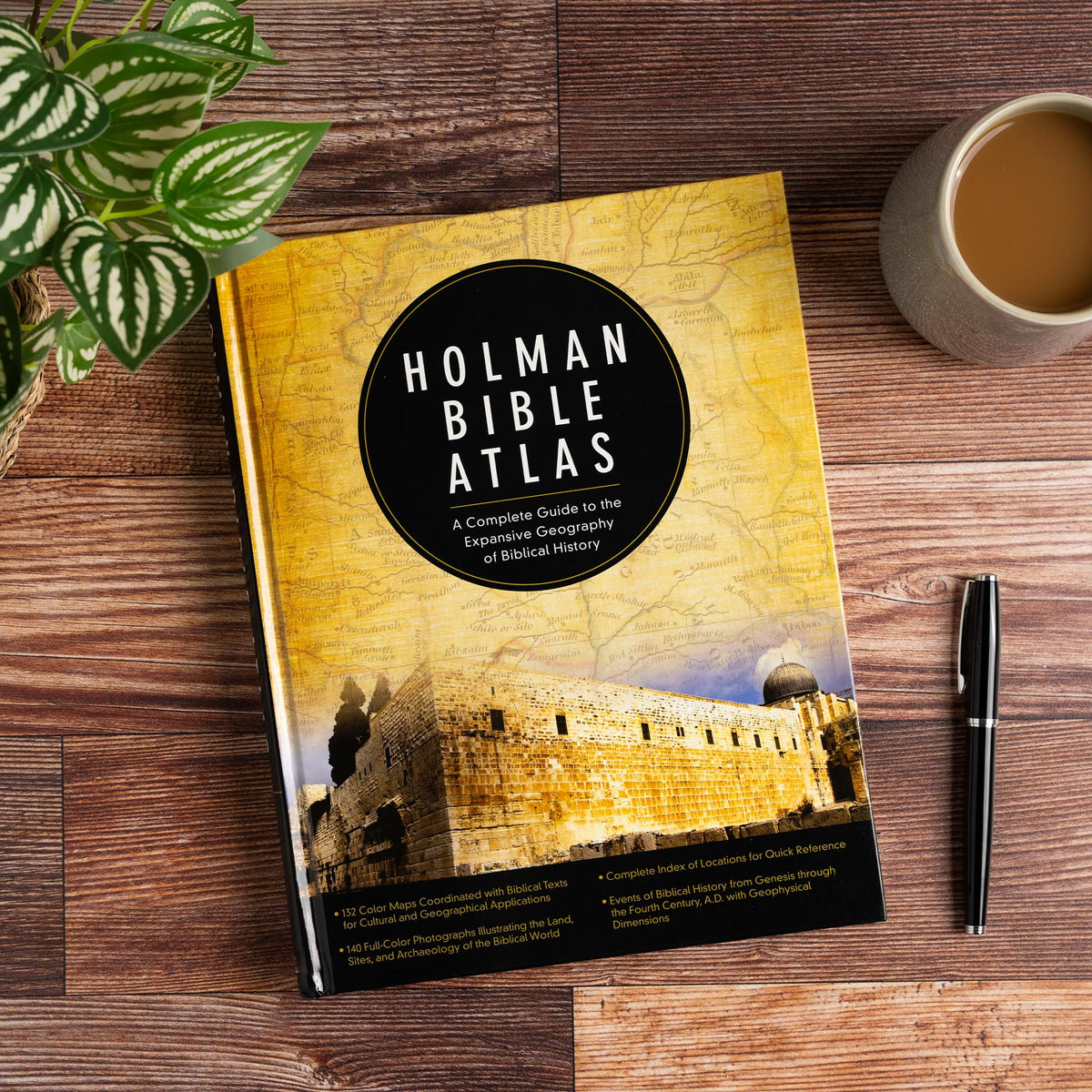Holman Bible Atlas: A Complete Guide to the Expansive Geography of Biblical History