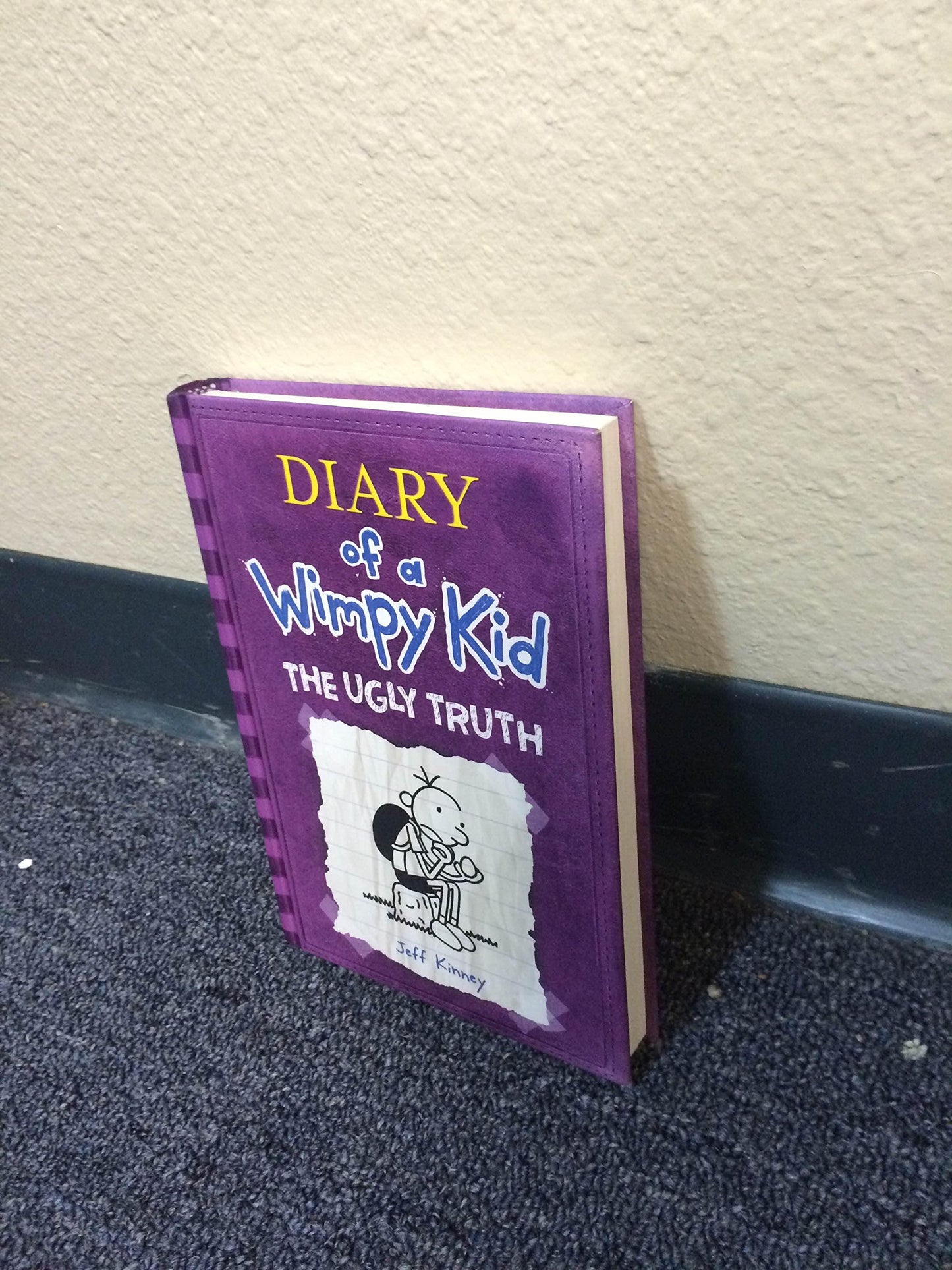 The Ugly Truth (Diary of a Wimpy Kid, Book 5)