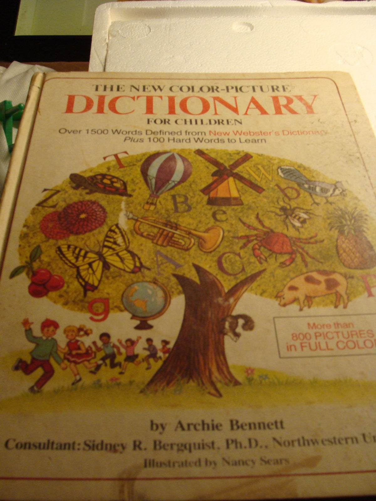 The new color-picture dictionary for children
